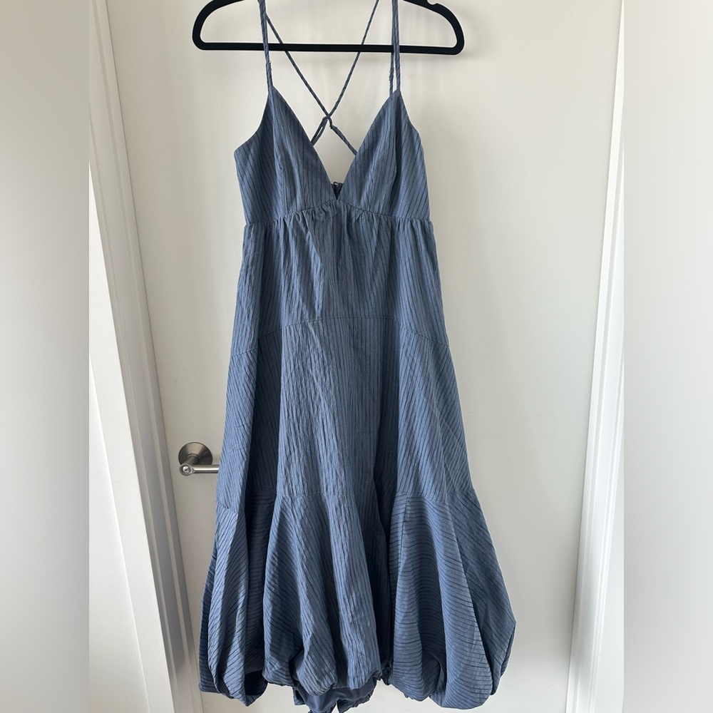 cinq a sept Blue Striped Midi Dress - Picture 5 of 10